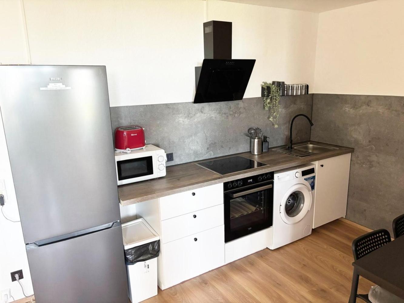 Cologne Fair Apartment With Cathedral View Exteriör bild